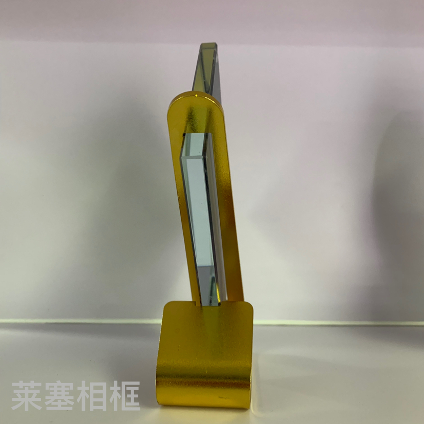 Customized crystal trophies, creative portrait color printing, competition championship MEDALS, and honor awards for outstanding employees details Picture