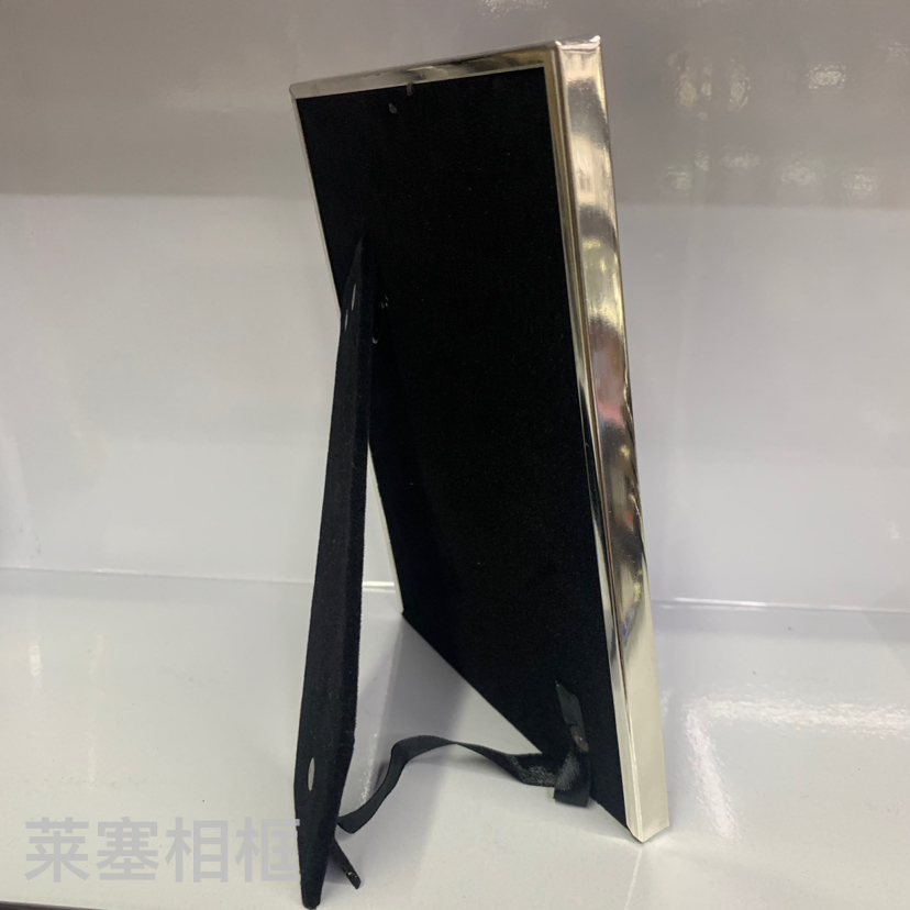 Bamboo joint iron electroplated silver glass creative photo home living room decoration gift handicraft metal photo frame Application Scenario