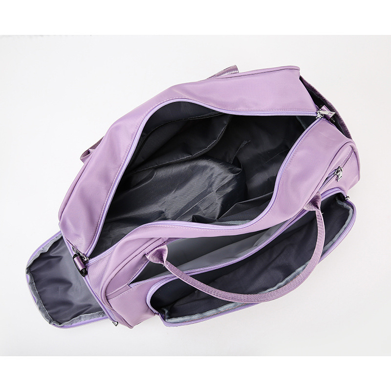 Short-distance travel bag, large-capacity travel, lightweight dry and wet separation, hand-held and shoulder-loaded, swimming training, yoga and fitness bag Application Scenario