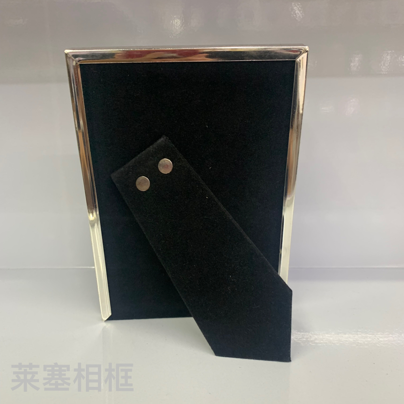 Silver frosted iron, electroplated silver glass, creative decorative items, photos, home decoration gifts, handicrafts, metal photo frames Item Picture