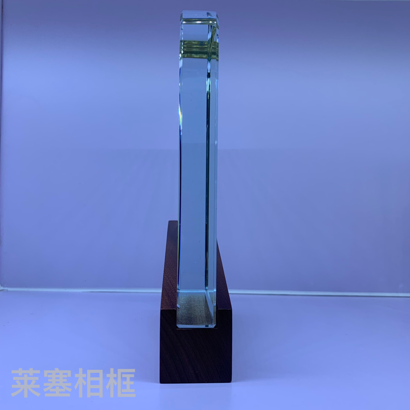 Customized crystal trophies, creative portrait color printing, competition championship MEDALS, and honor awards for outstanding employees Specification image