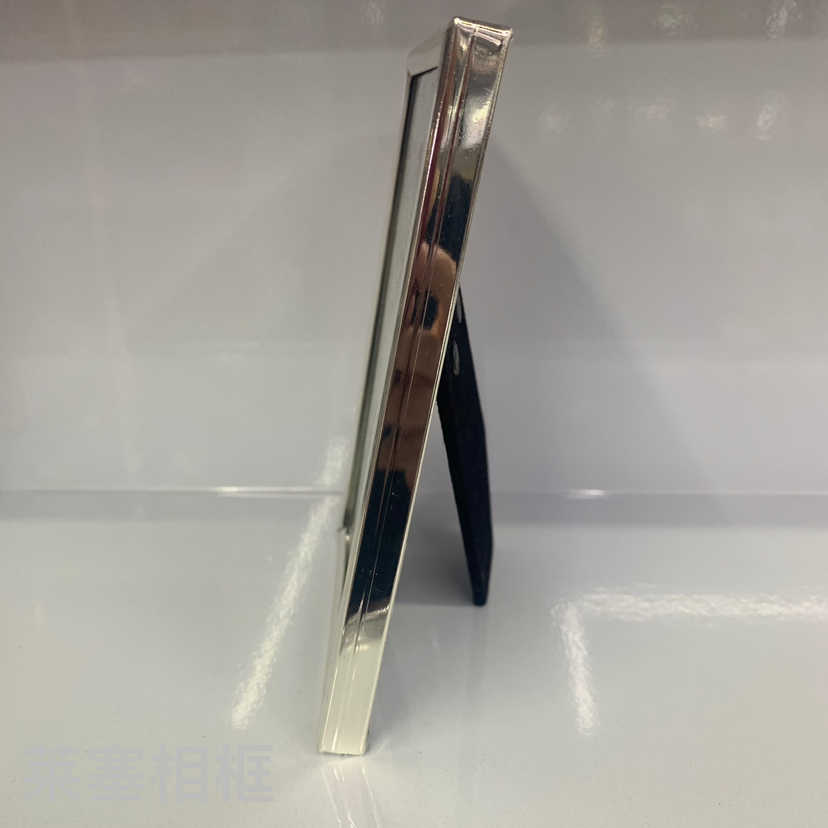 Couple iron electroplated silver glass creative decorative items, photos, home decoration gifts, handicrafts, metal photo frames details Picture