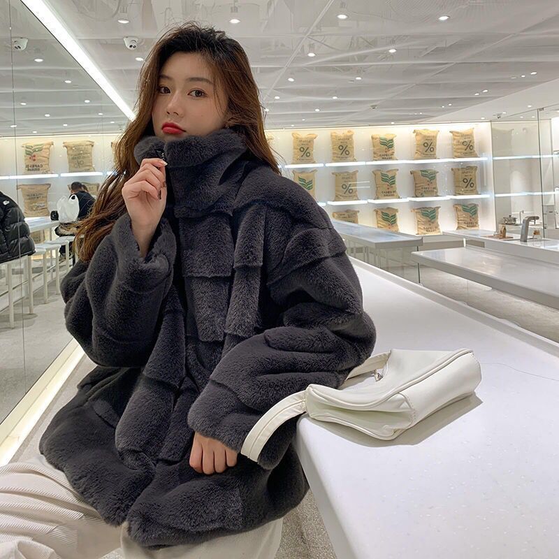 丹麦貂皮草外套女2021年新款冬仿水貂绒年轻款显瘦立领毛毛上衣厚