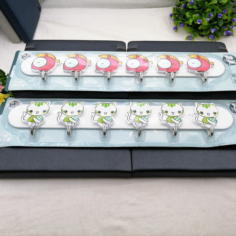 L1342 8802 Invisible Strong Six-Hook Restaurant Bedroom Sticky Hook Hook wholesale at Yiwu 2-yuan Store Application Scenario