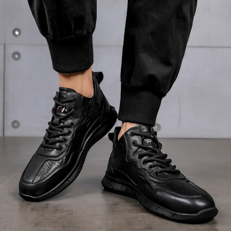 Leather head layer cowhide men's shoes casual men's shoes autumn and winter new 202 shoes men's fashionable shoes sports shoes