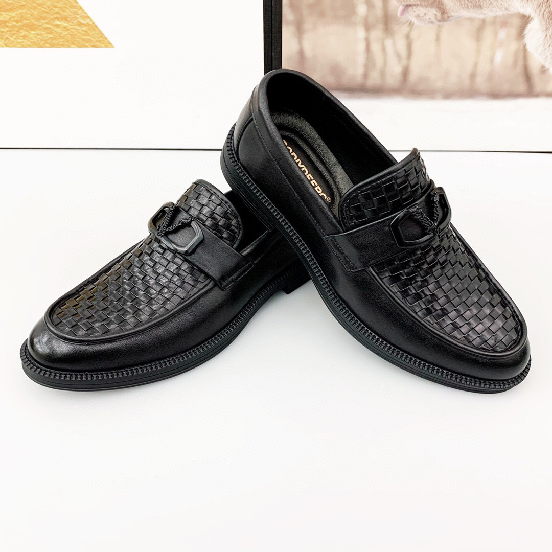 Men's shoes Business Casual 202 New Top cowhide overshoes Low upper black four season single loafer shoes