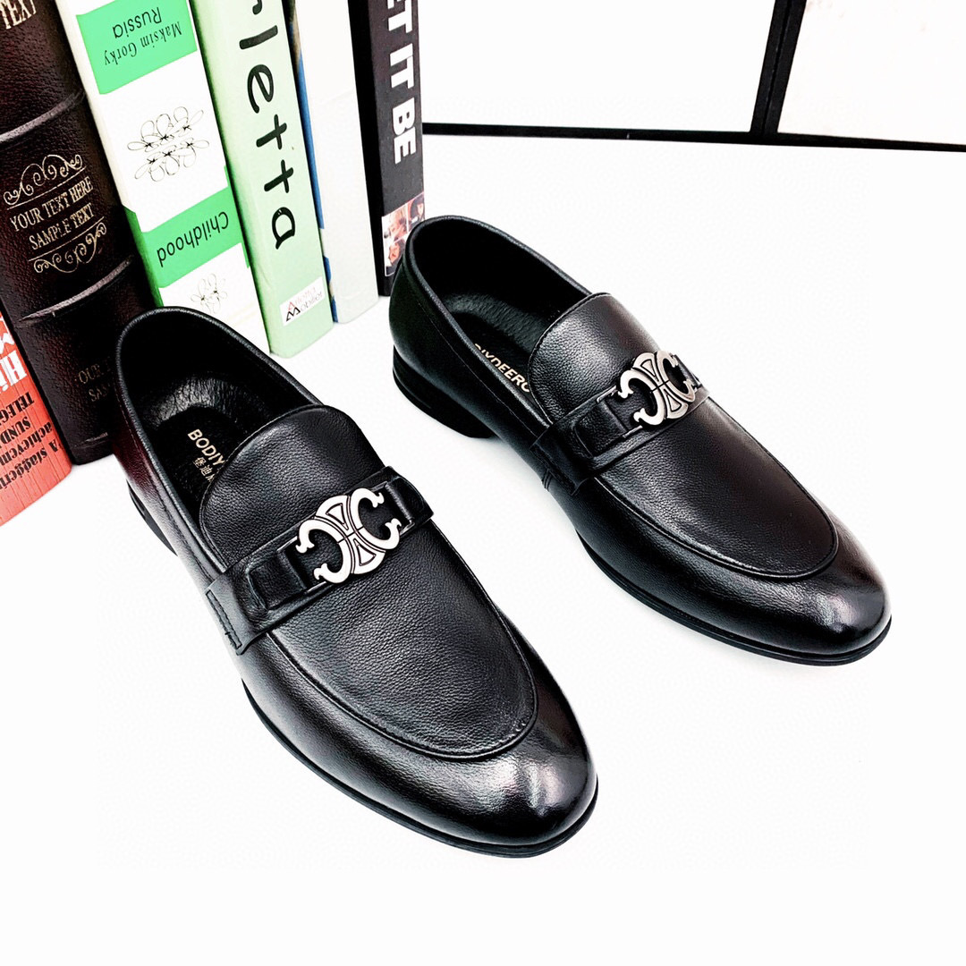 男鞋男皮鞋202新款黑色商务皮鞋头层牛皮黑色工作鞋套脚乐福鞋男