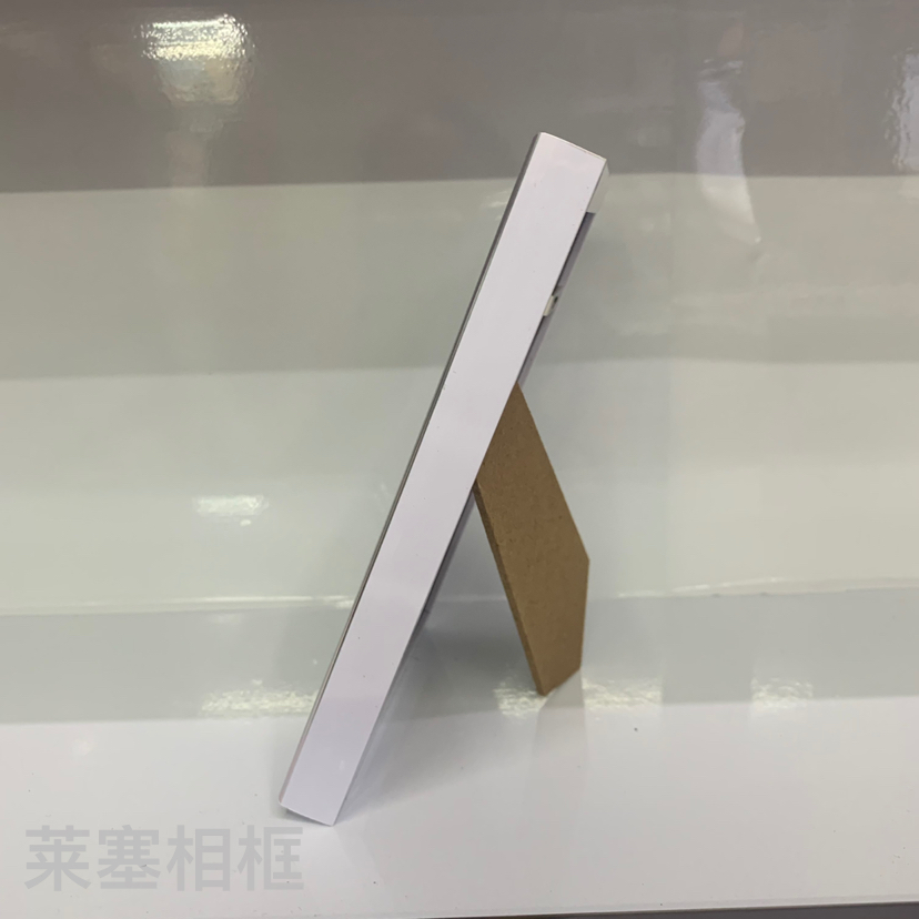 Photos of creative PVC glass ornaments with silver edges, home decoration gifts, handicrafts, plastic photo frames details Picture