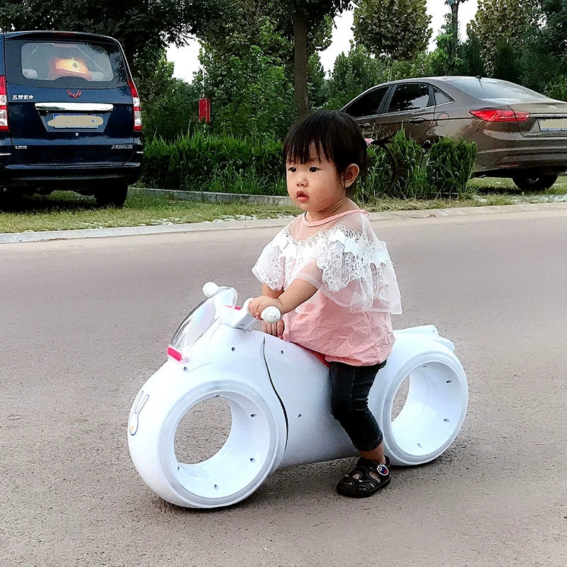 Wholesale of new children's electric balance scooters for 2-8 years old, children's sliding bicycles, flashing scooters and music scooters Item Picture