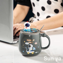 Hot selling cartoon ceramic mug Space creative mug with lid and spoon Coffee mug Office mug