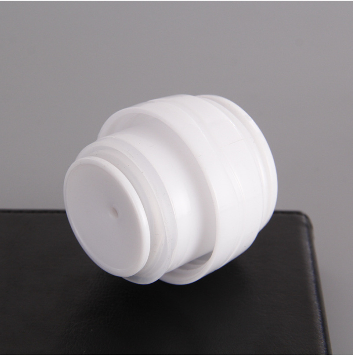 Customized advertising for iron-armored stainless steel business bullet-shaped insulated cups and vacuum water cups, as well as customized logos for car gifts details Picture