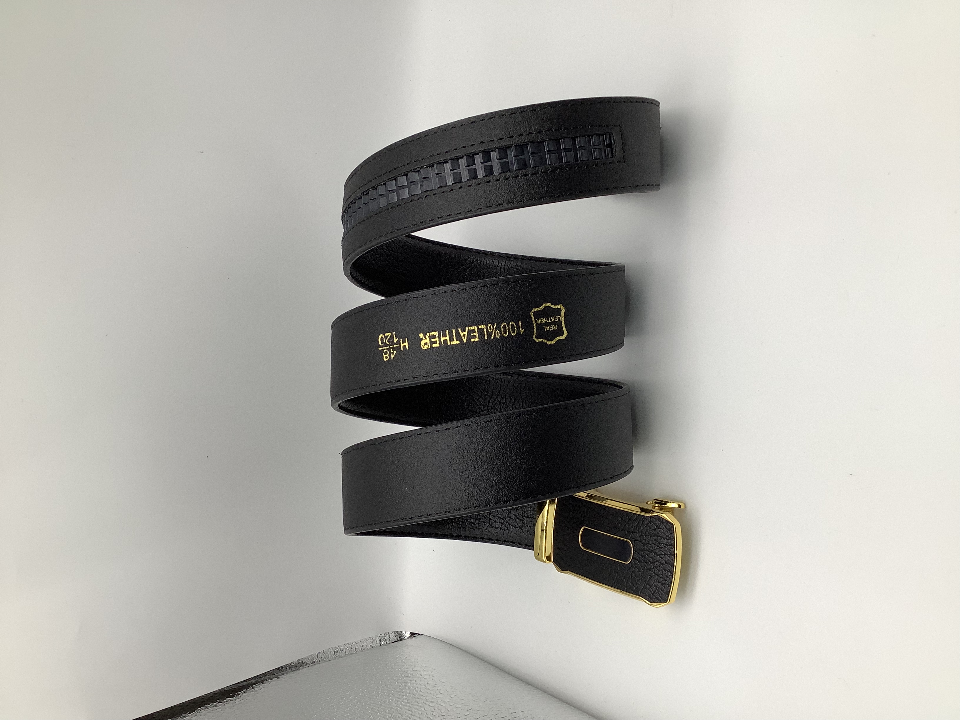 皮带/配件白底实物图