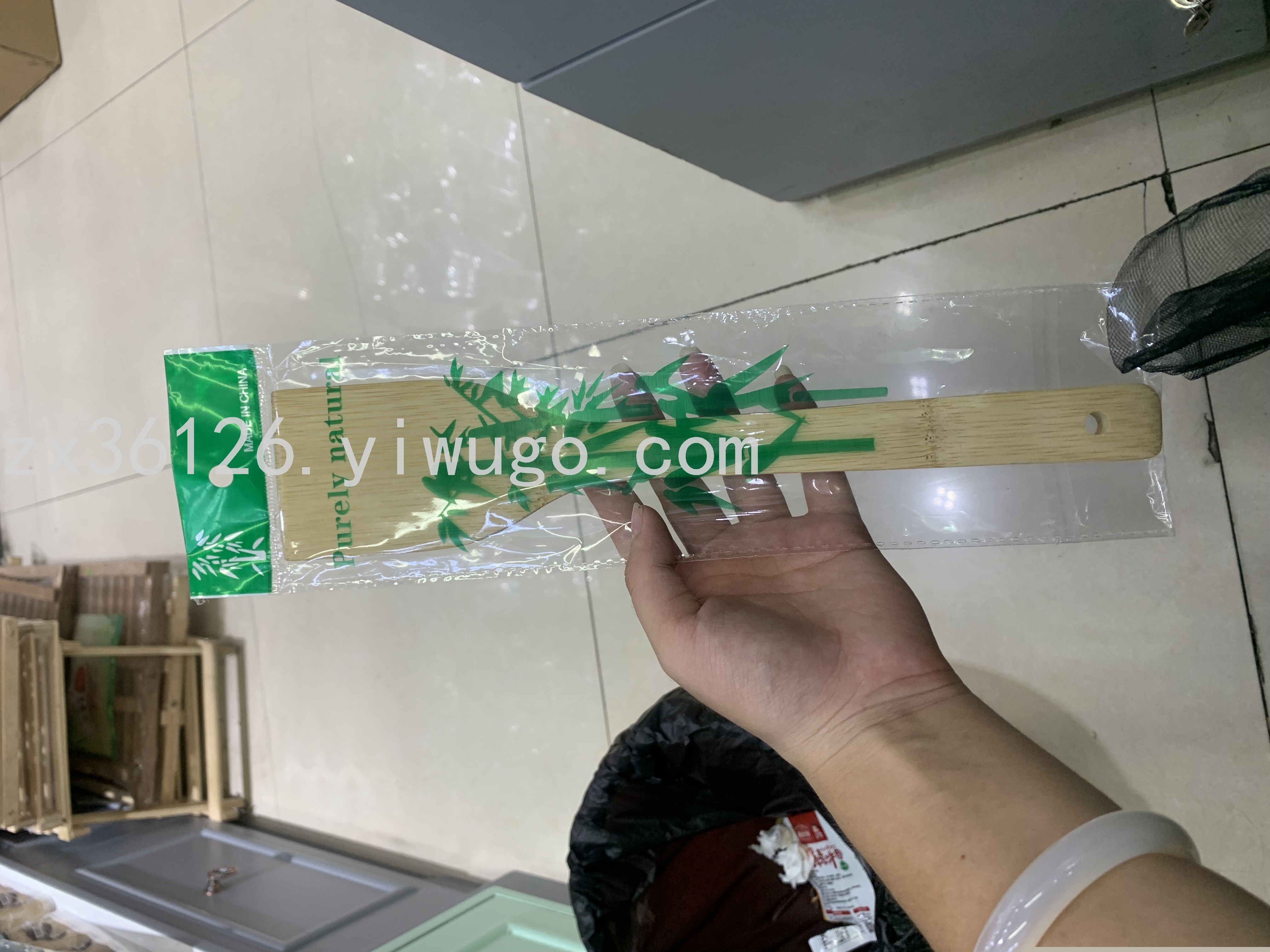 Wooden spoon environmental protection use long custom welcome orders full figure