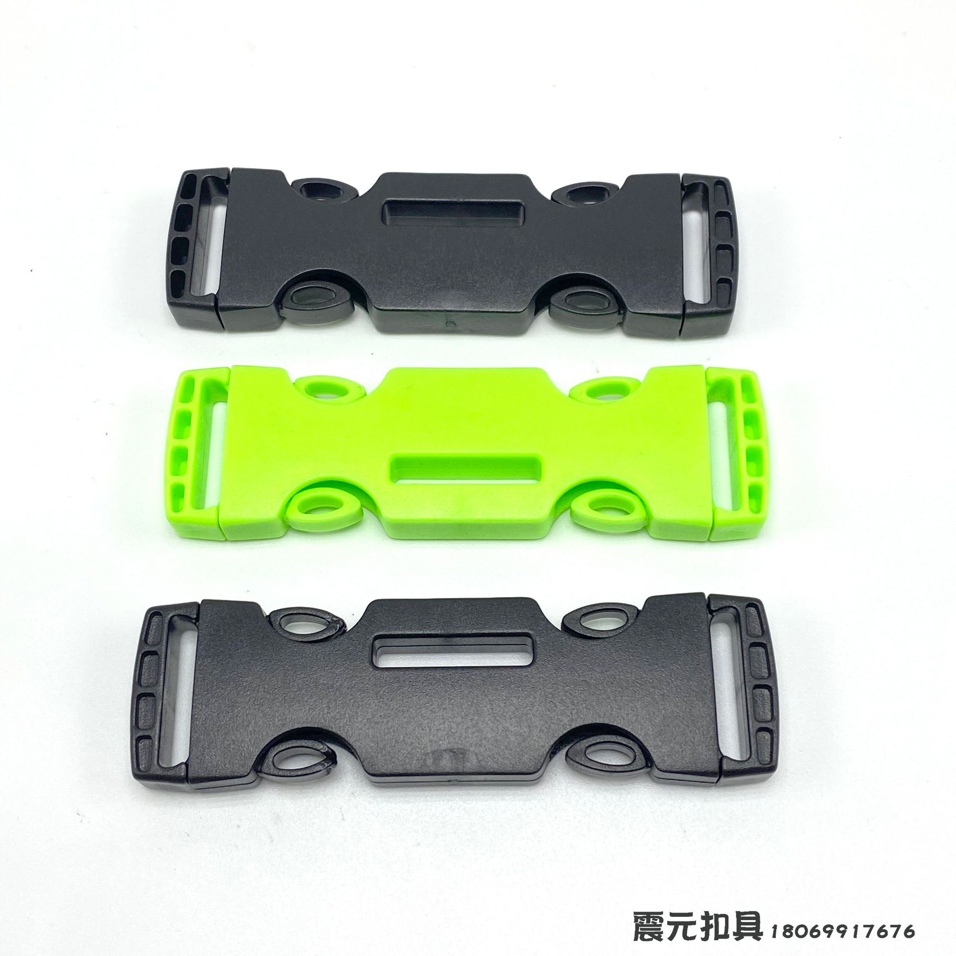 The plastic buckle with an extended three-way bag strap buckle and baby seat strap buckle can be made according to color details Picture