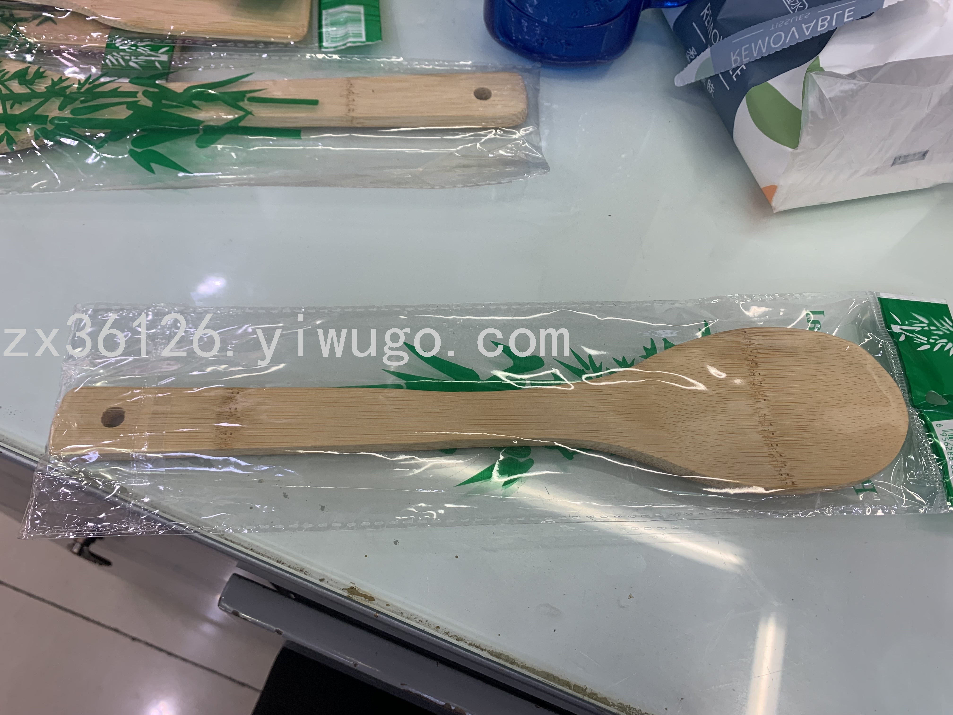 Wooden spoons are healthy and environmentally friendly for a long time