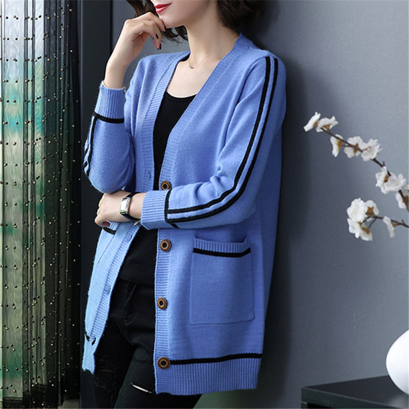 A thin knitted sweater for early spring, a mid-length mom cardigan sweater, paired with a loose coat for February and August Item Picture
