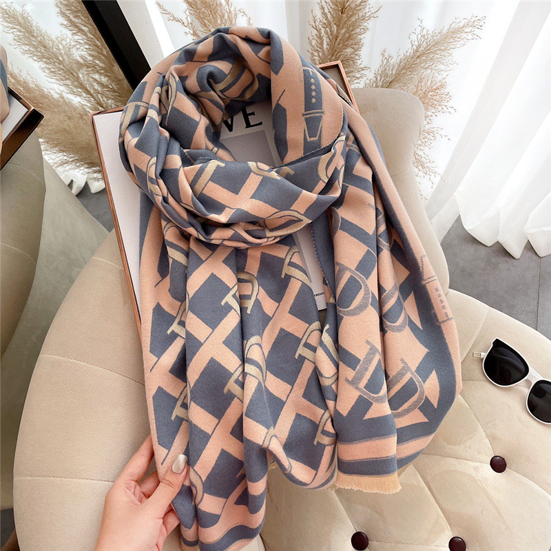 2021冬季新款韩版时尚保暖仿羊绒围巾女双面两用加厚披肩围脖批发