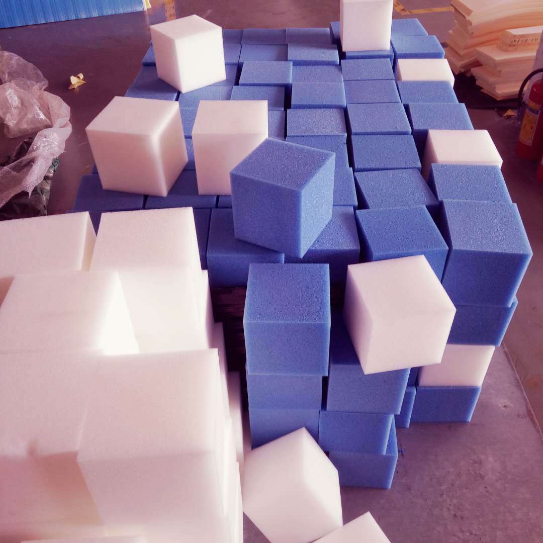 The original manufacturer supplies trampoline sponge blocks, colored sponge blocks, rock climbing protective pools, amusement park sponge pools and trampoline sponges full figure