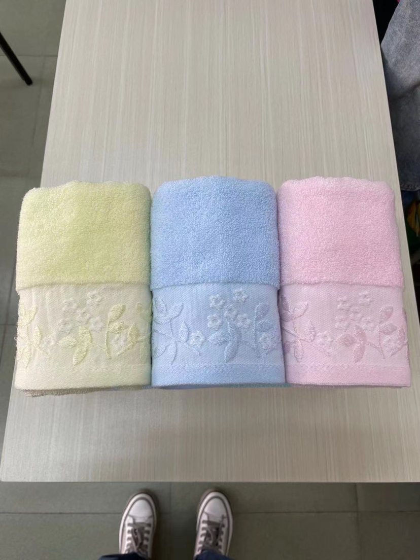 Toalla de flor de algodón para lavar la cara toalla grande para adultos al por mayor hogar suave absorbente regalo de retorno caja de garantía de trabajo bordado vegan details Picture