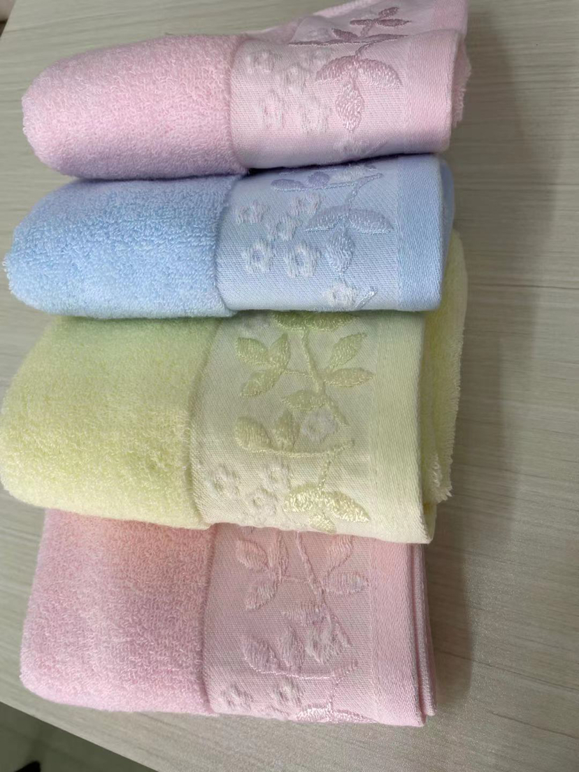 Toalla de flor de algodón para lavar la cara toalla grande para adultos al por mayor hogar suave absorbente regalo de retorno caja de garantía de trabajo bordado vegan Specification image