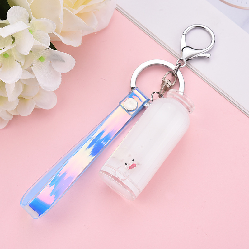 Influencers leche flotante cerdo arena movediza llavero deriva líquida colgante botella de leche cerdo agarrador muñeca pequeño regalo Application Scenario