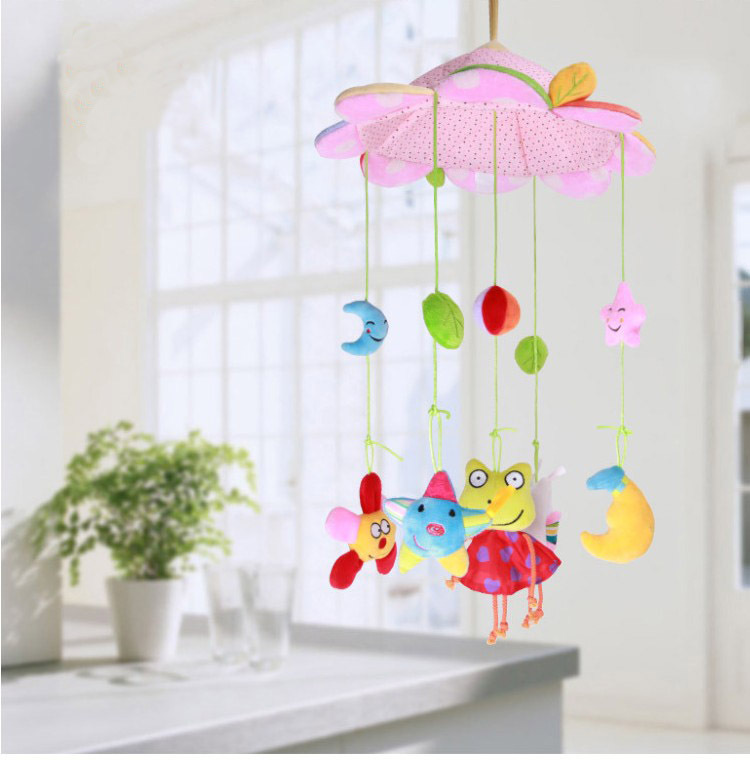 Baby pink frog bed bell music rotating music box bed hanging headboard decorative bed bell.73 Application Scenario
