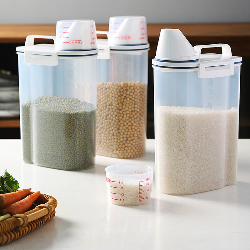Transparent plastic Japanese metering rice bucket, sealed rice bucket, moisture-proof and insect-proof rice storage box, kitchen five-grain storage tank Application Scenario