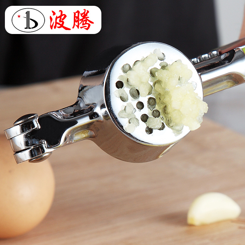 Kitchen multi-functional garlic press, stainless steel garlic mashing machine, manual garlic puree, garlic paste, ginger and garlic machine Application Scenario