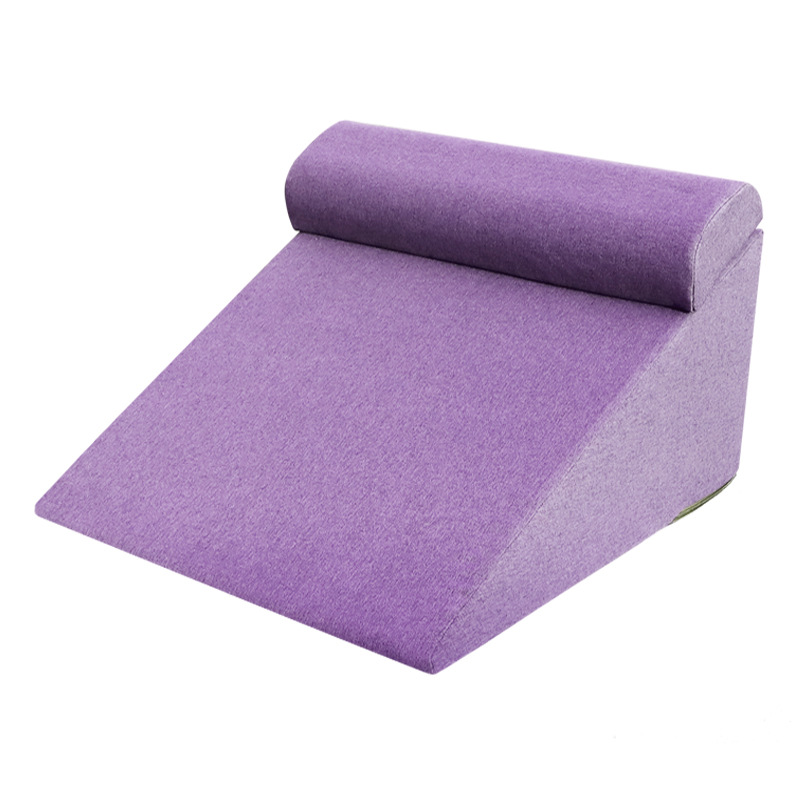 Wholesale of medical care triangular pads for the elderly, anti-reflux food slope pads for the stomach and esophagus, headboard sitting lumbar support and backrest pillows Item Picture