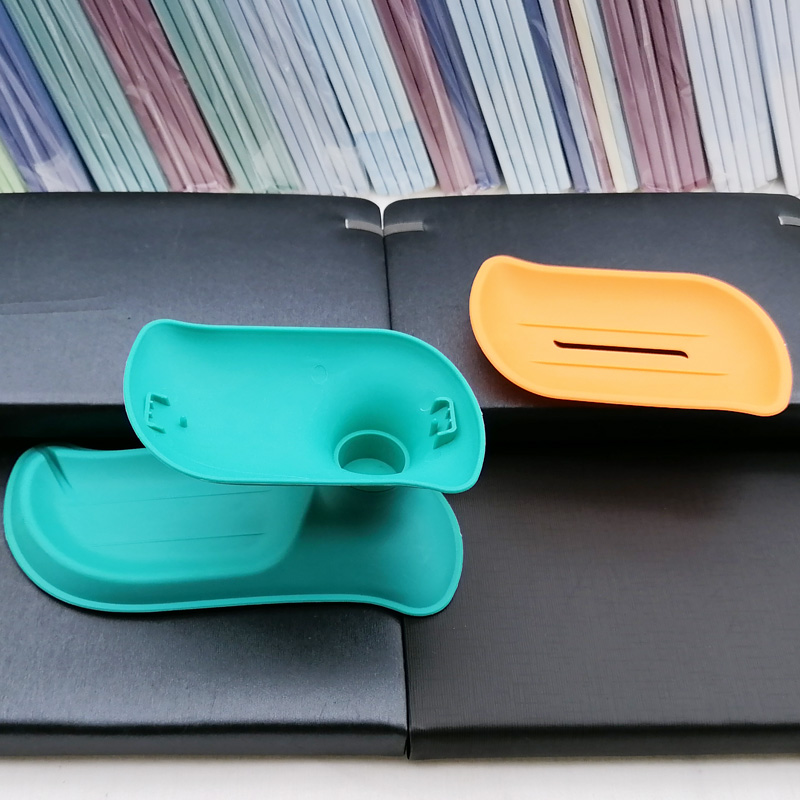 L3241 Double-layer soap box, draining soap box with lid, bathroom plastic Application Scenario