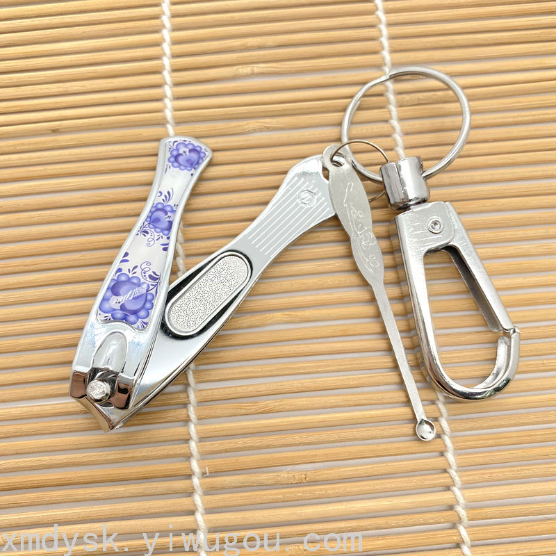 Keychain nail clipper set, nail clipper file, ear spoon combination, two-yuan store wholesale, daily necessities, nail clippers Application Scenario