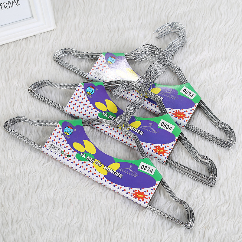 2021新款创意凹肩防滑防掉金属电镀衣架 多功能结实耐用晾晒衣架