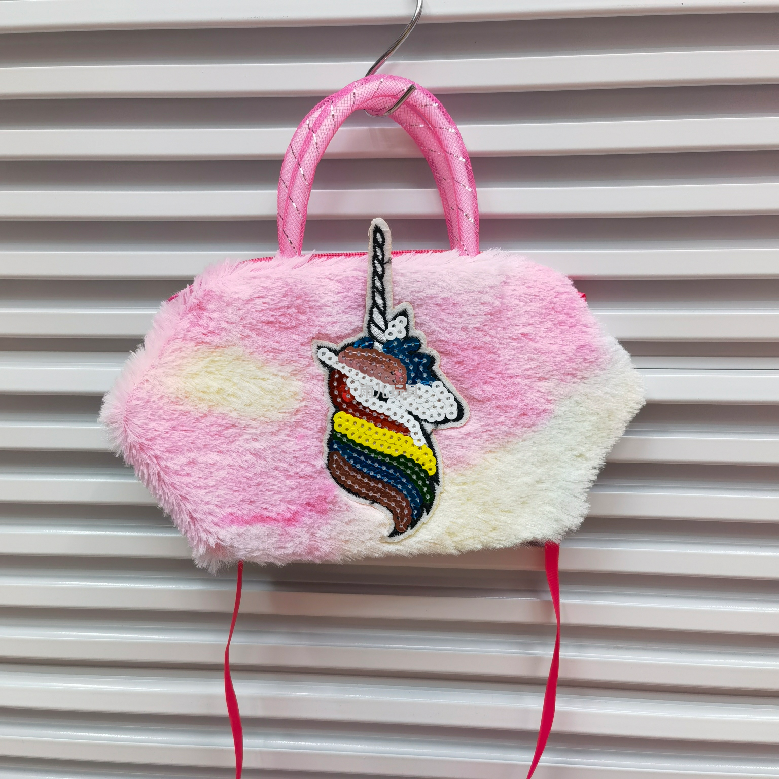 Plush toy bag, unicorn crossbody bag, gold thread hand-held crossbody bag, unicorn children's fur bag, plush bag for children Specification image