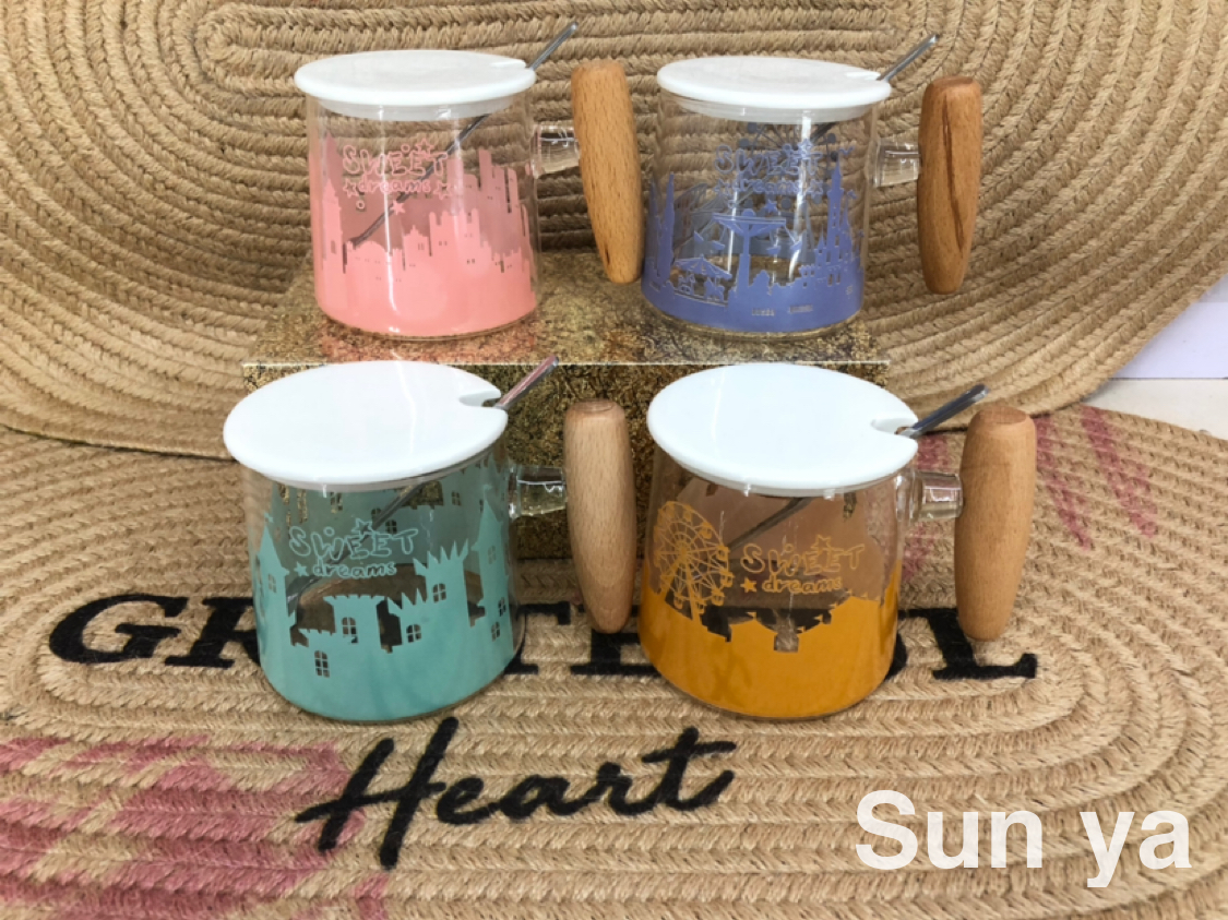 热销梦幻耐热玻璃杯木柄带盖带勺咖啡杯创意马克杯