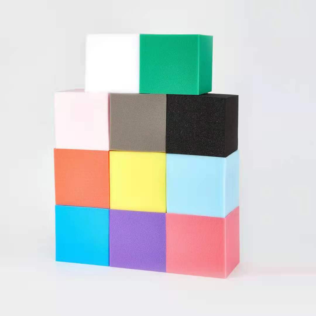 Trampoline, colored flame-retardant sponge blocks, children's playground, anti-collision sponge, rock climbing protection pool, anti-fall sponge Specification drawing