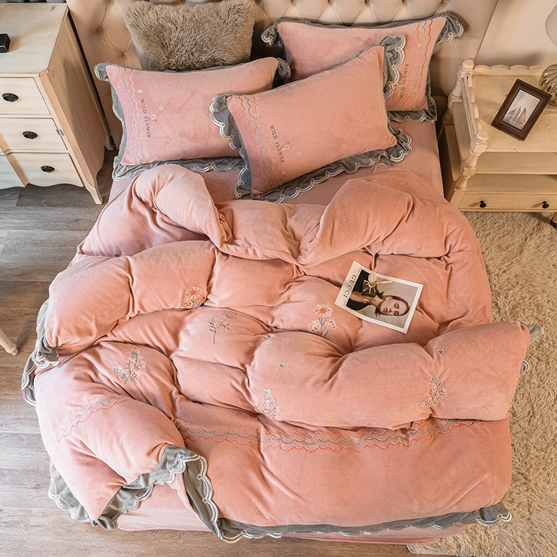 床上用品细节图