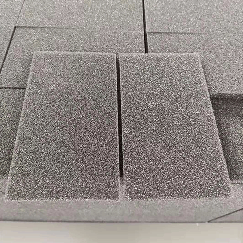 We sell a large quantity of black rectangular sponge sheet materials, high-density packaged sponge fireproof sponge materials details Picture