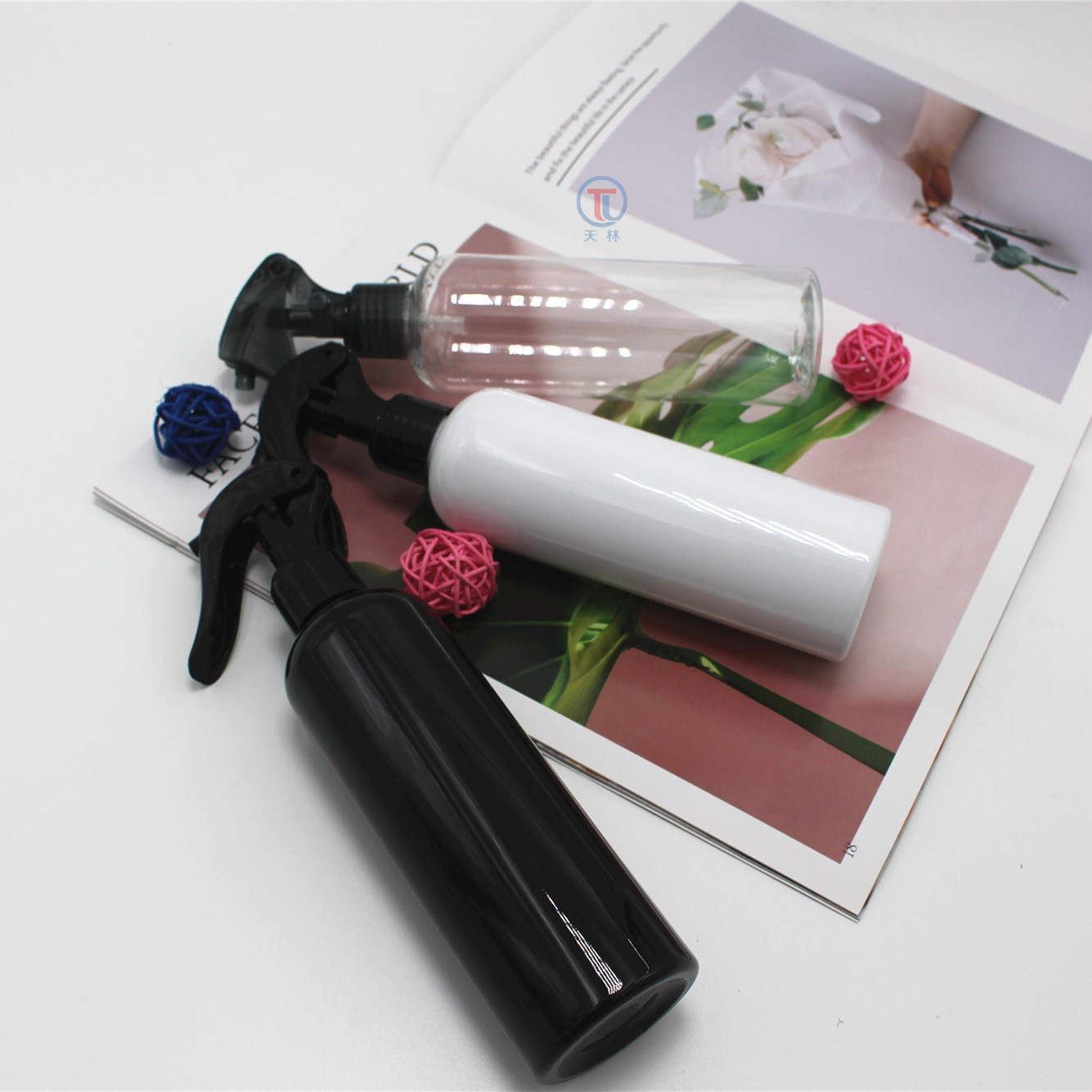 【厂家供应】250ml  24口PET手持小老鼠喷雾瓶 颜色可定制