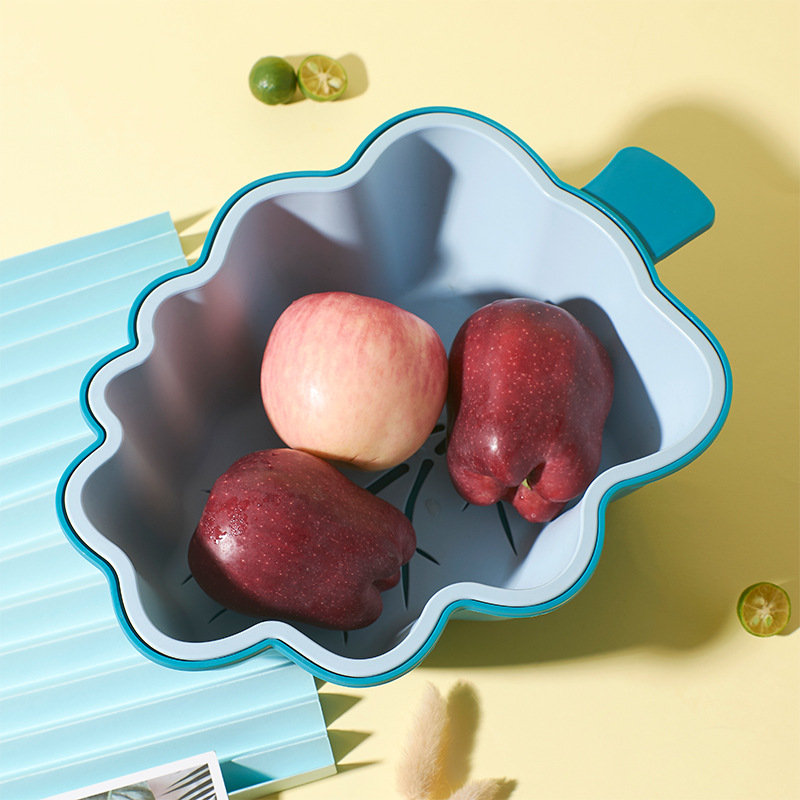 Plastic household draining basin, kitchen fruit and vegetable storage basket, leaf-shaped two-color water filter basin, fashionable double-layer draining basket Application Scenario