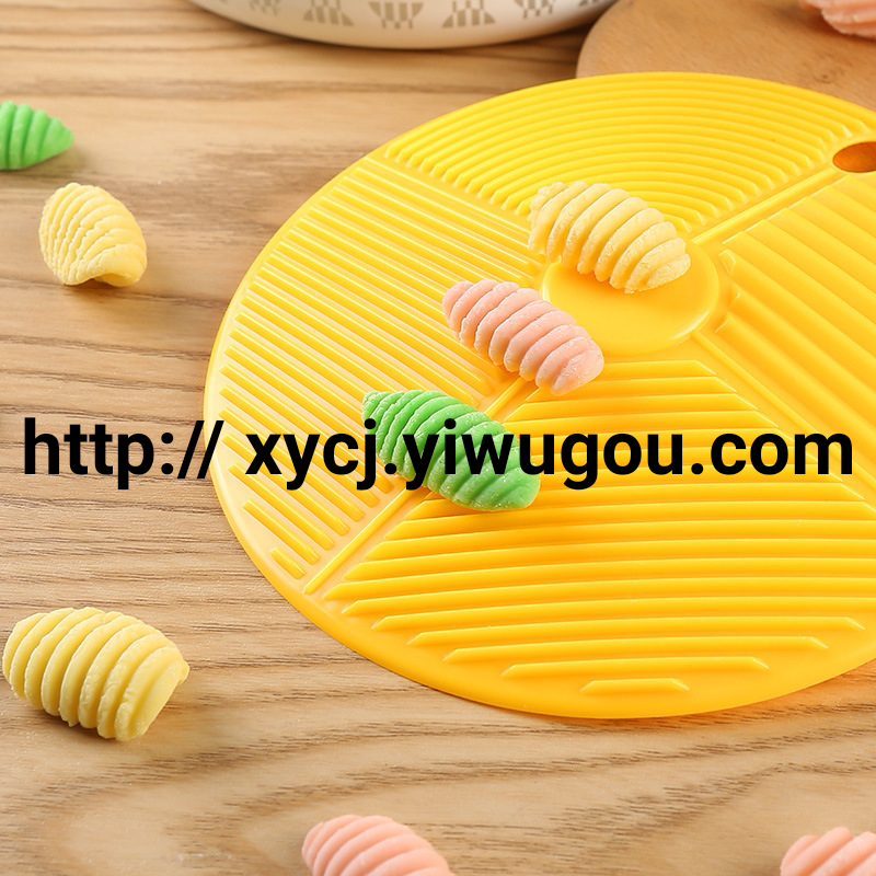 Kitchen manual ramie board, noodle mold, washboard, ramie set, noodle cutter, universal heart powder board