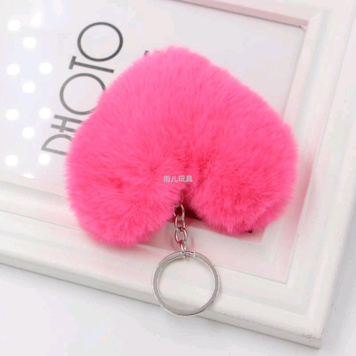 Valentine's Day pendants, heart-shaped plush toys, keychains, Maomao heart-shaped pendants, keychains, bags, keychains Application Scenario