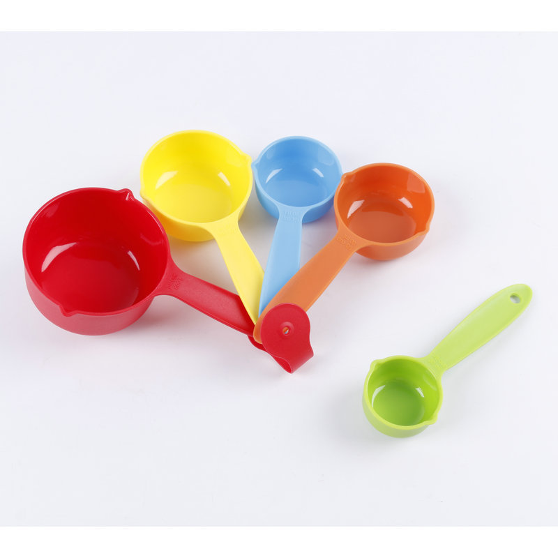 Herramientas de horneado de cocina 5 cucharas de medición de plástico de color grande tazas de medición combinación de cucharas de medición para hornear harina set Specification image