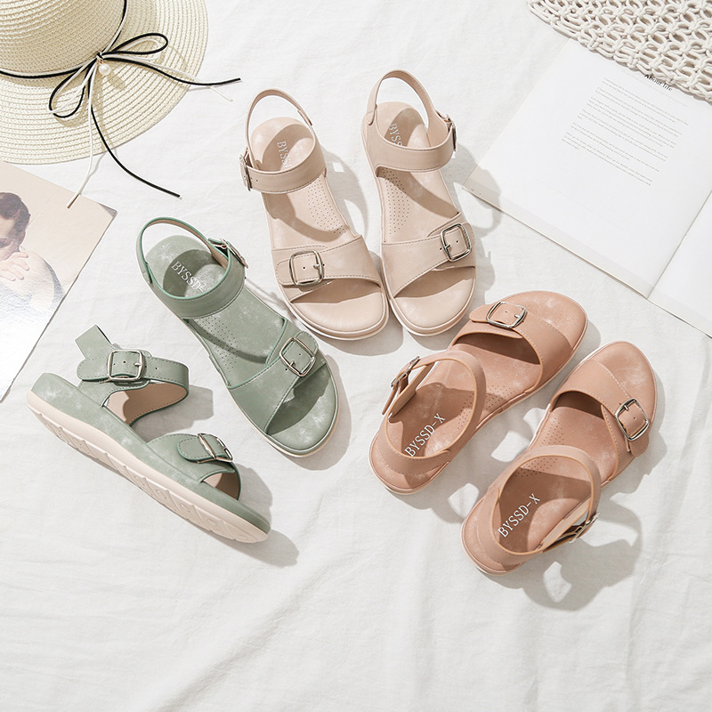 2022 new fashion sandals Korean version of simple beach flats one-tip button open toe soft soles non-slip sandals for women thumbnail