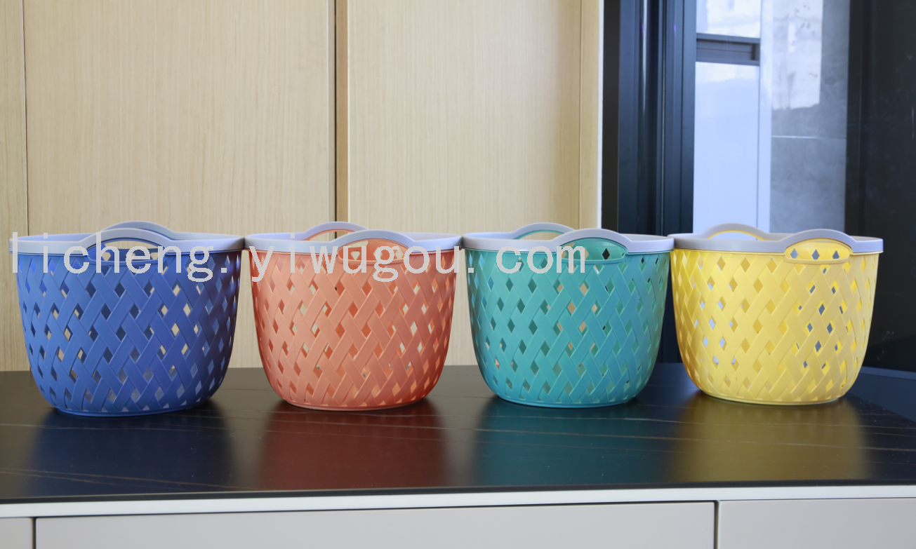 Desktop storage basket, plastic hollowed-out storage basket, kitchen snack storage box, bathroom bath basket details Picture
