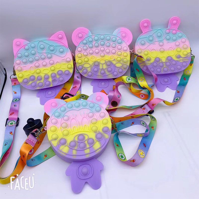 灭鼠先锋包包新款 泡泡斜挎动物包硅胶彩虹色益智减压解压玩具
