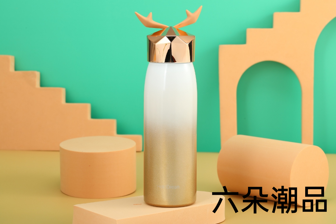 渐变保温杯/硅胶保温杯/随手保温杯白底实物图