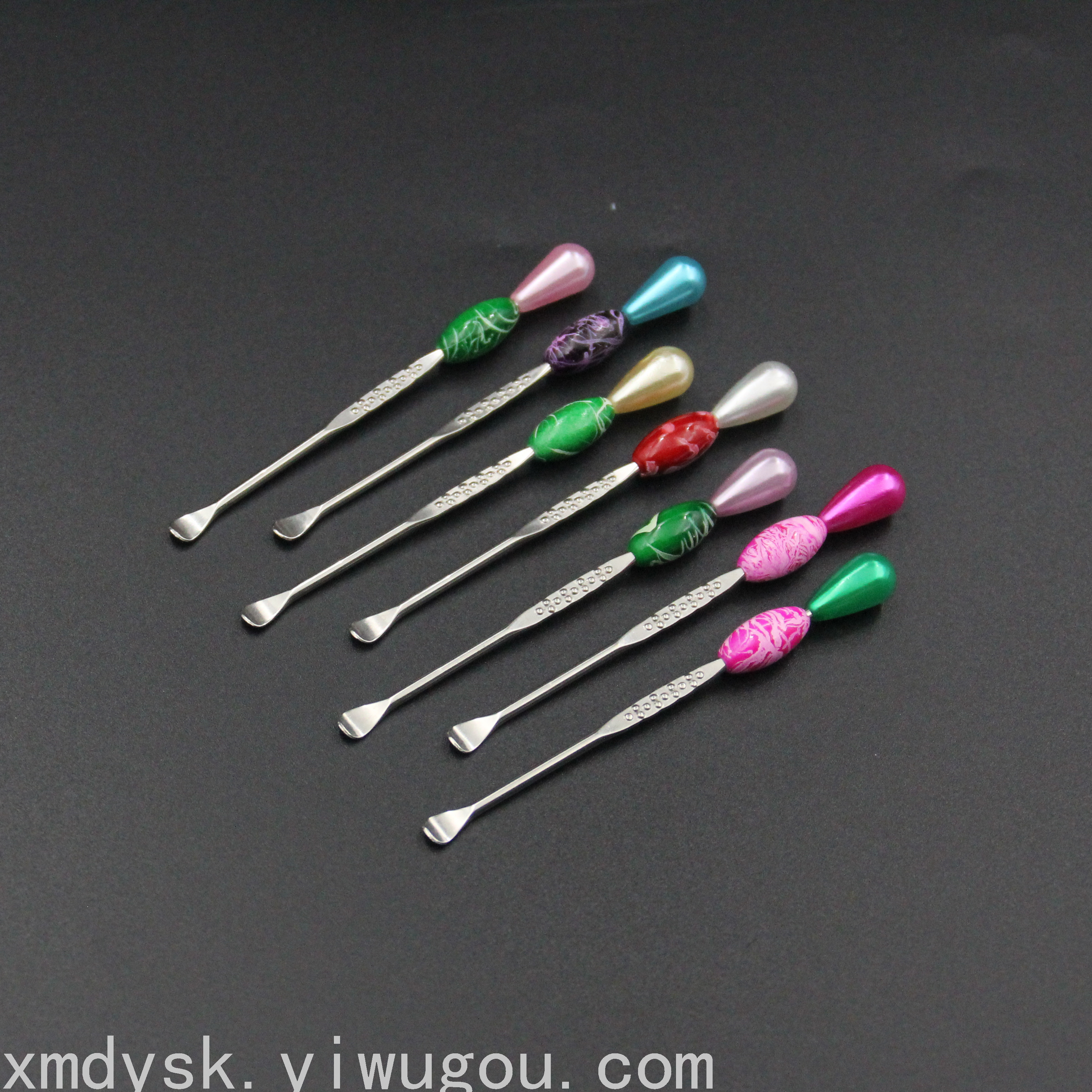 Creative pearl ear scoops, ear picks, ear cleaning tools, household ear scoops, cosmetic accessories wholesale details Picture