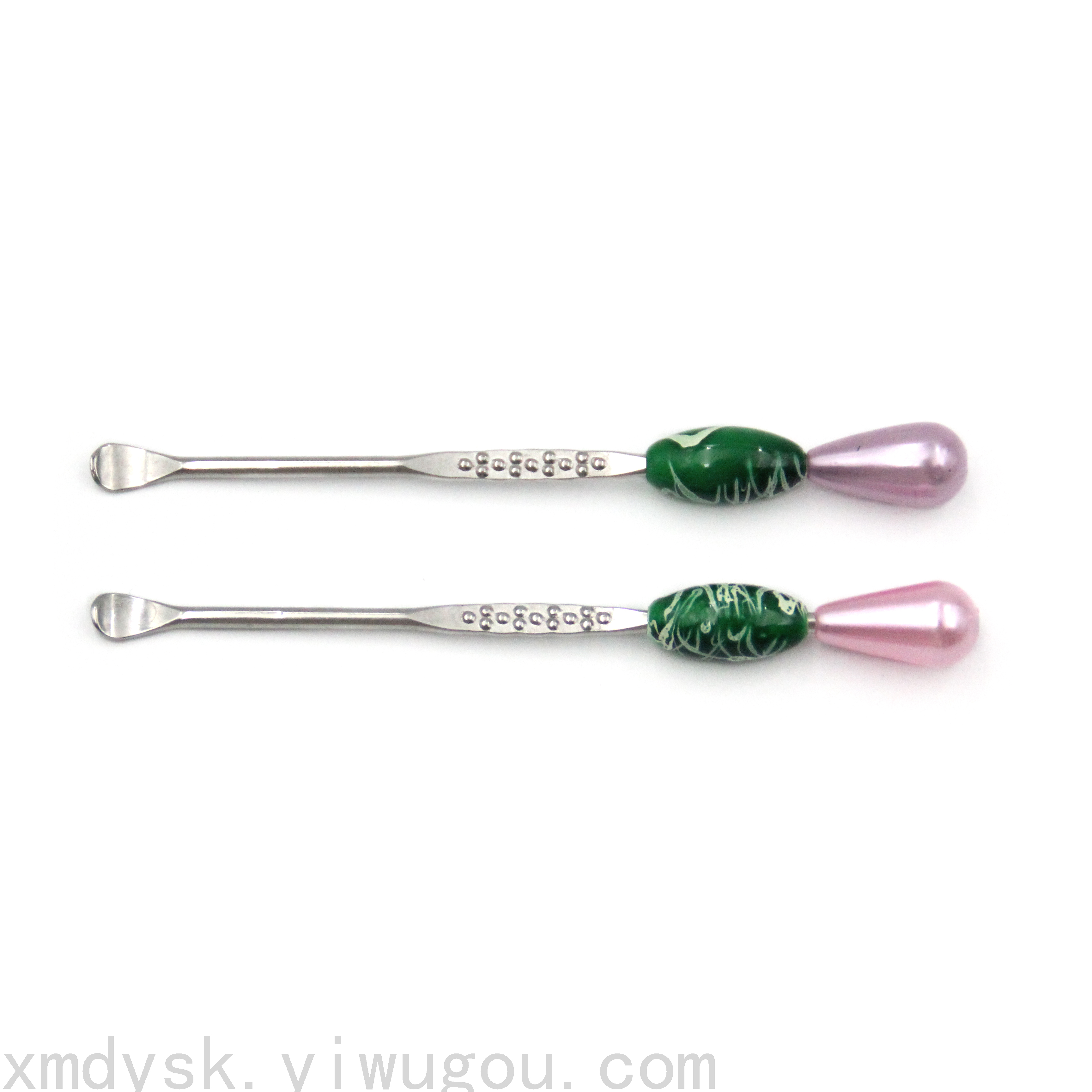 Creative pearl ear scoops, ear picks, ear cleaning tools, household ear scoops, cosmetic accessories wholesale Application Scenario