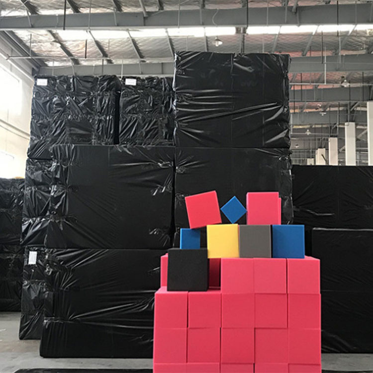 Amusement park sponge blocks, fireproof and flame-retardant trampoline sponge, high-density anti-collision sponge pool, colorful square sponge Application Scenario