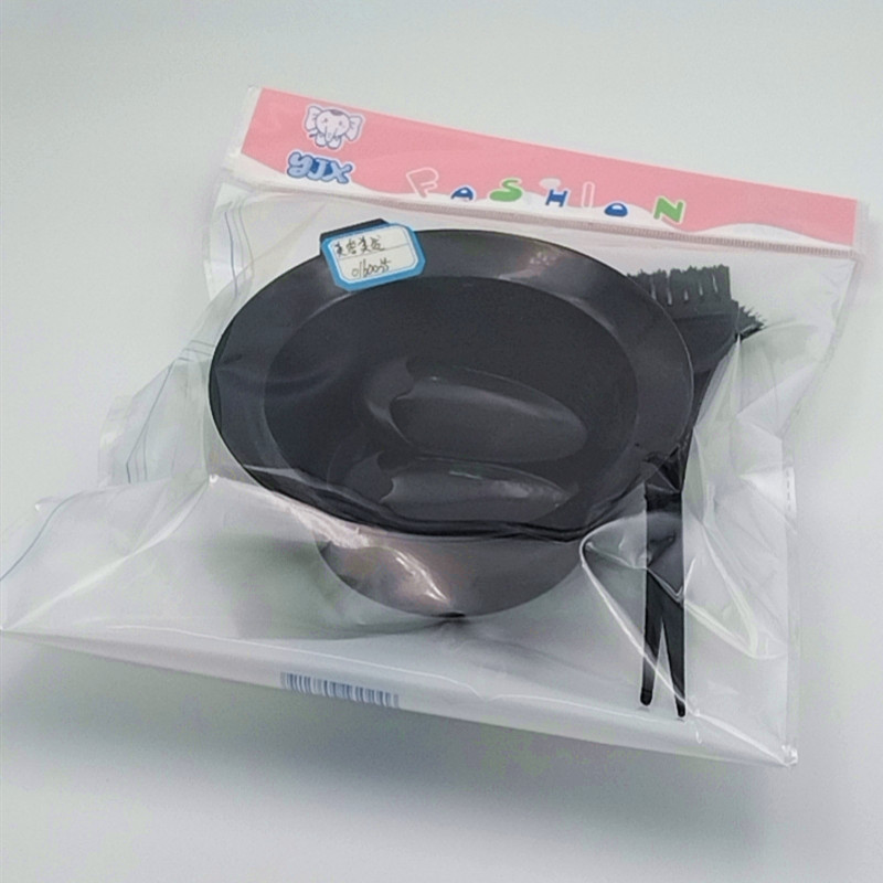 Best-selling hair salon, hair salon oil bowl, thick hair dye bowl, ear cups, hair dye comb, brush, hair care tools four-piece set Application Scenario